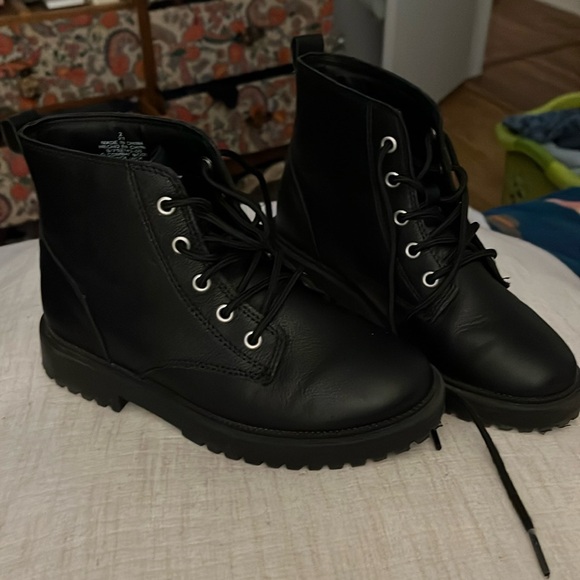 Old Navy Other - Old Navy Kids Faux Leather Black Combat Boots - 2